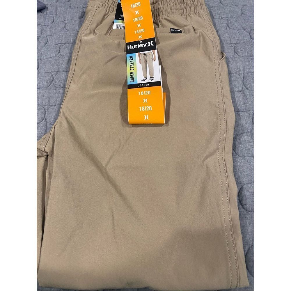 NWT boys super stretch joggers.  Size 18/20 by Hurley